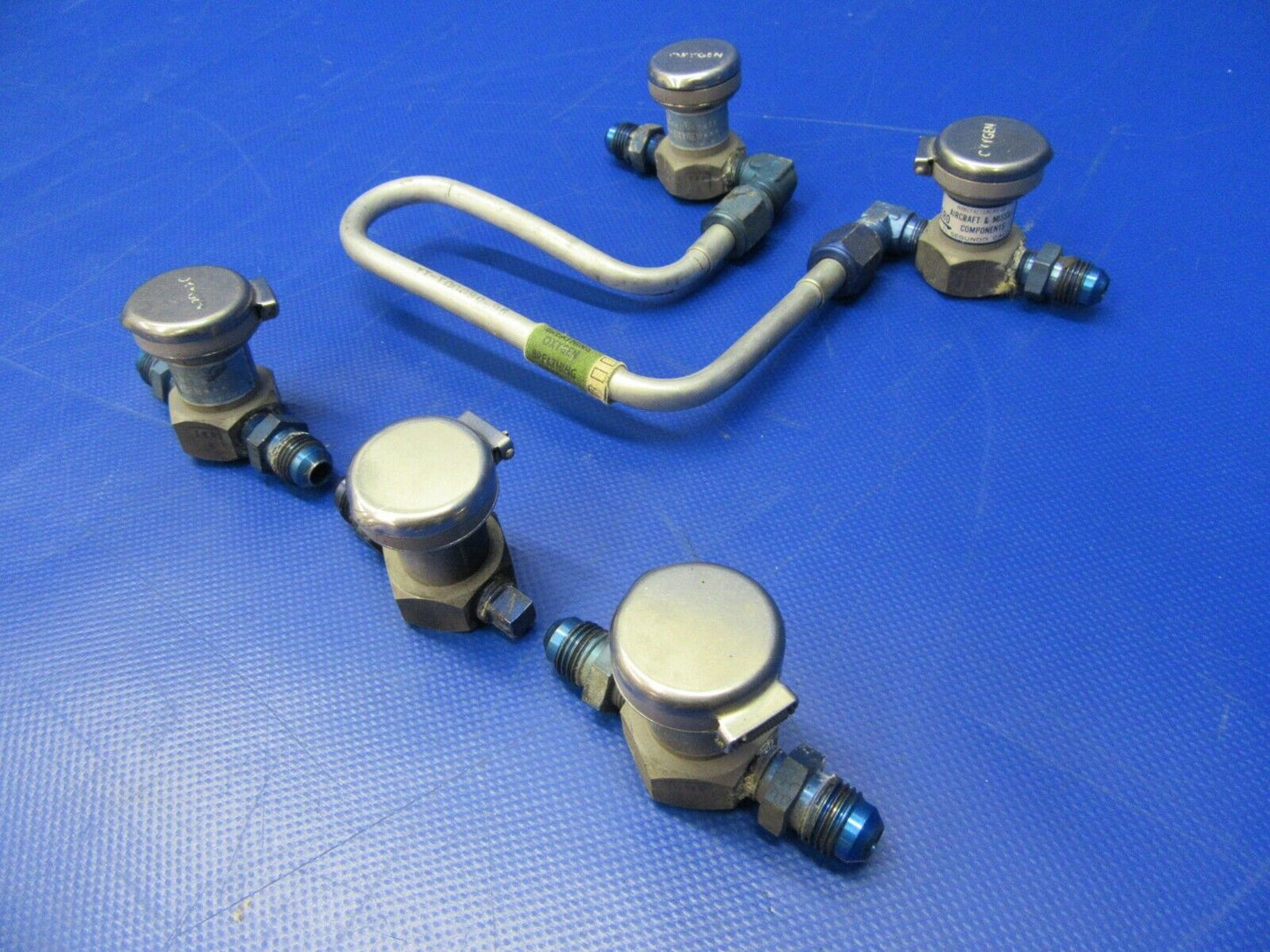 Beech Baron 95-A55 Oxygen Outlet Valve, set of 5, P/N 18-300008 (0420-244)