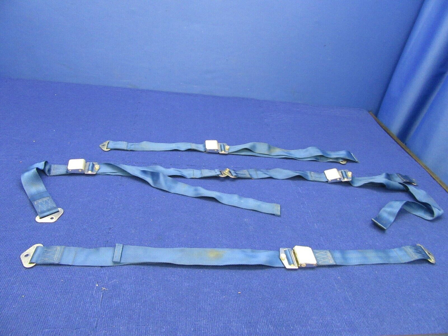 Beech F35 Seat Belts, Pilot, Co-Pilot & Rear Seat P/N 1108202-17 (1121-409)