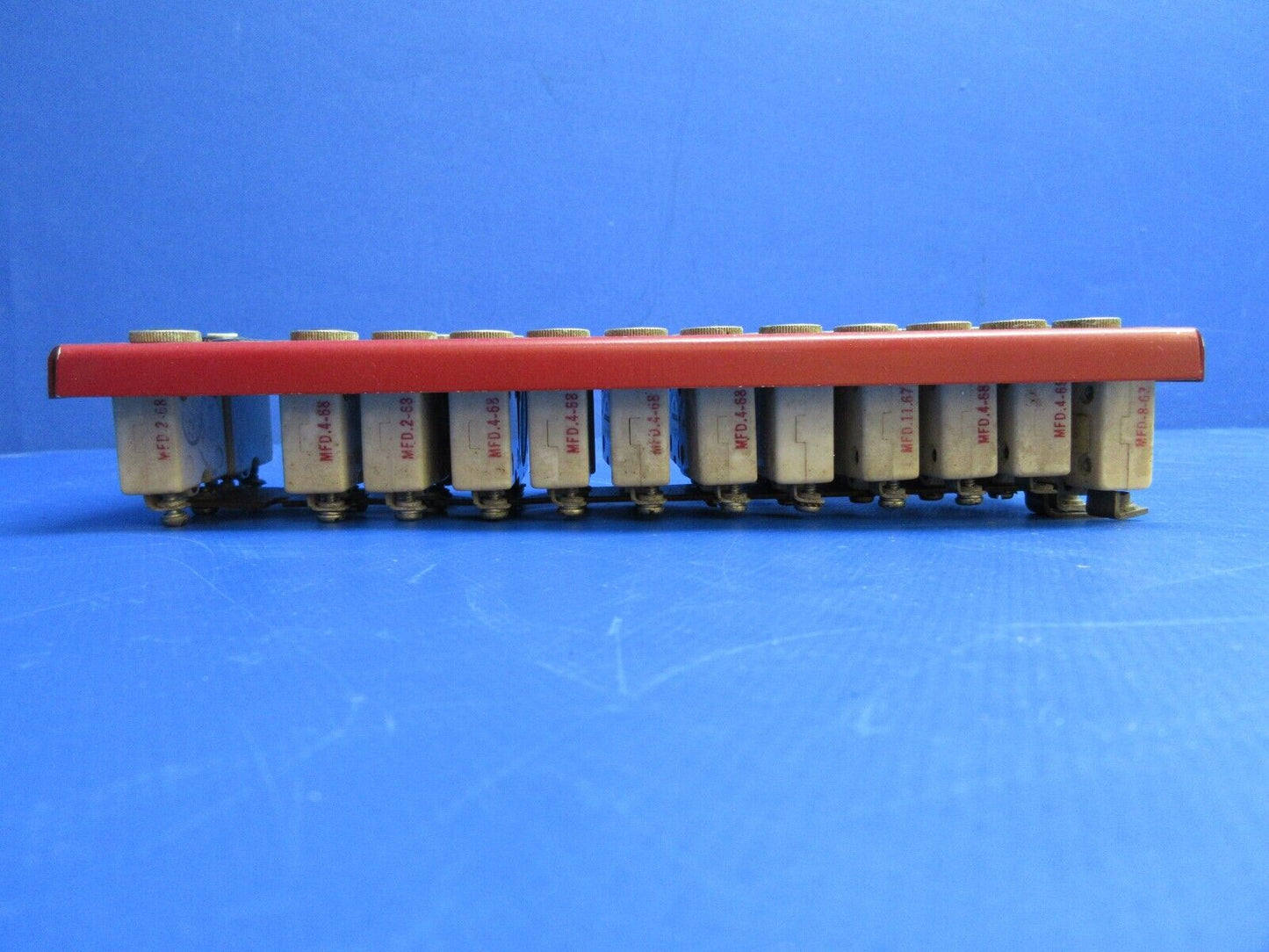 Piper PA-28R-180 Circuit Breaker Panel Assy P/N 67424-07 (1023-788)