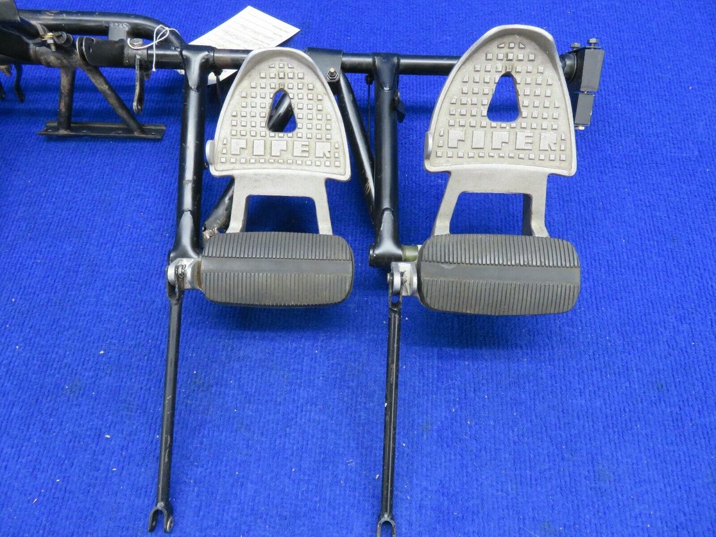 Piper Arrow PA-28R-201T Rudder Pedal Assy P/N 67180-04 (0222-831)