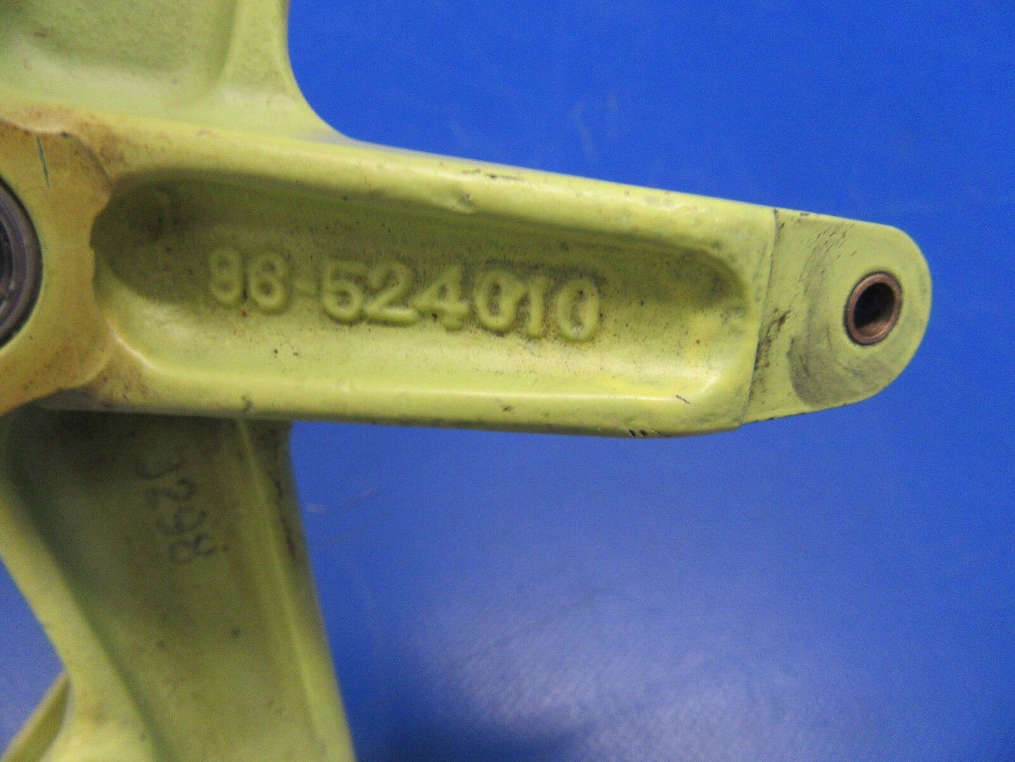 Beech Baron 58P Bellcrank LH Rudder P/N 96-524010 (0618-136)