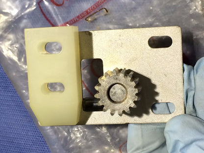 Cessna 177 & 177RG Door Clutch Assy RH NEW! P/N 1712080-2 (0916-71)