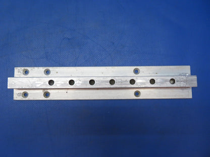 Beech 95-B55 Seat Track Center 3rd Or 4th Seat P/N 002-430021-57 (0523-982)