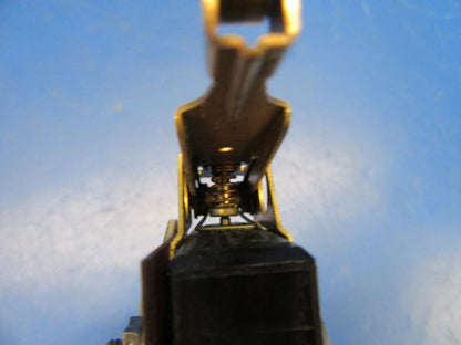 Cessna 310 / T310Q Switch & Bracket Nose Gear Down 843408-2, B27RT04 (0519-475)