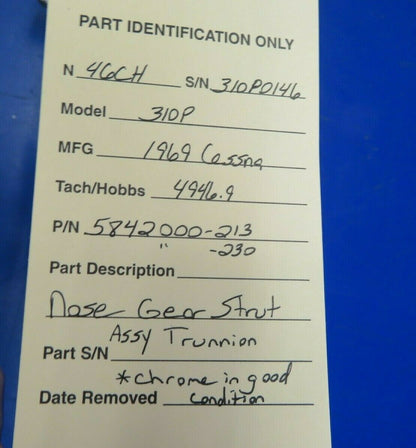 Cessna 310P Nose Gear Strut Assy Trunnion P/N 5842000-213 (0620-691)