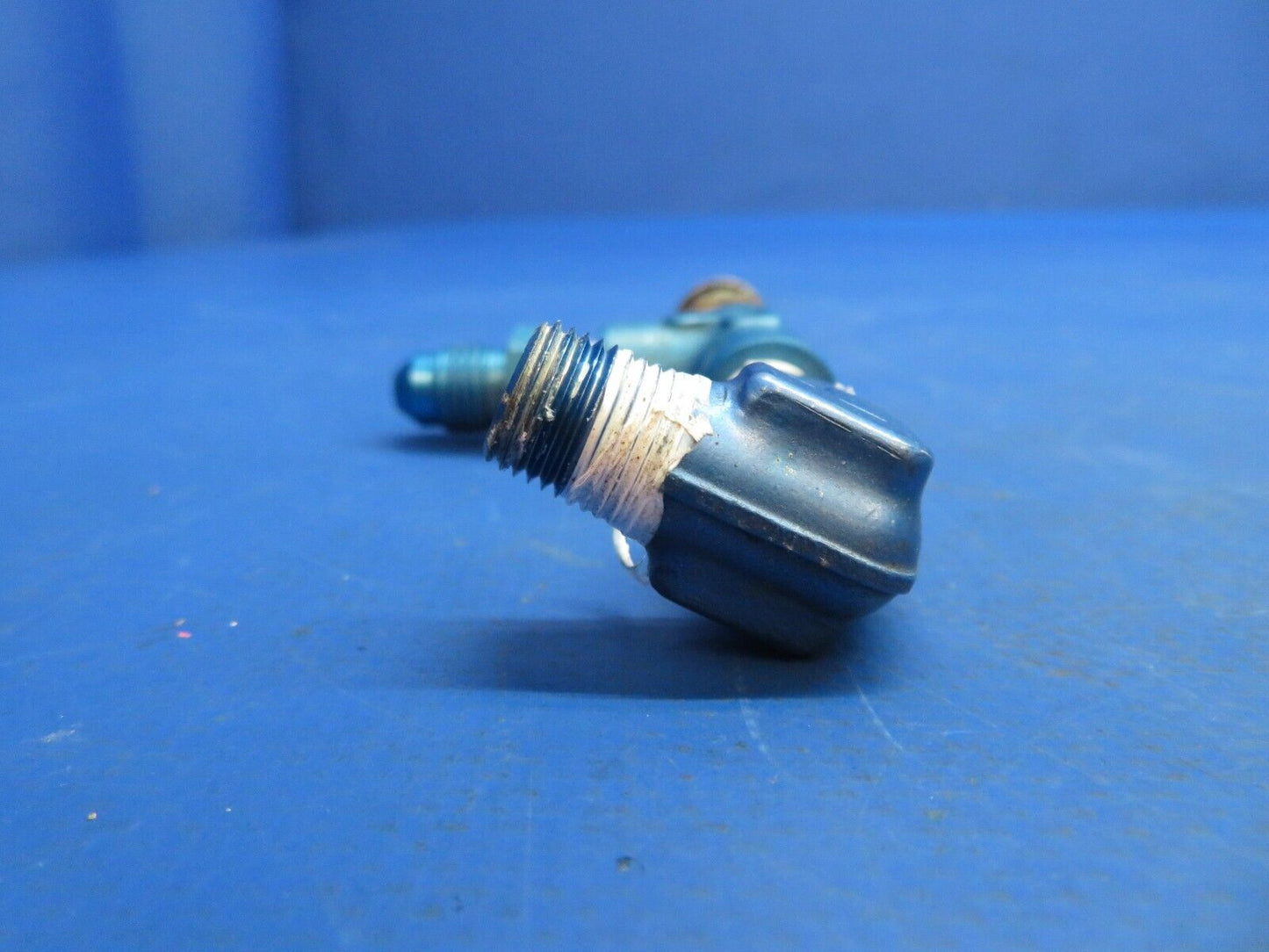Piper PA-34-200T Seneca Valve Assy Engine Instrument Line P/N 492-241 (0123-572)