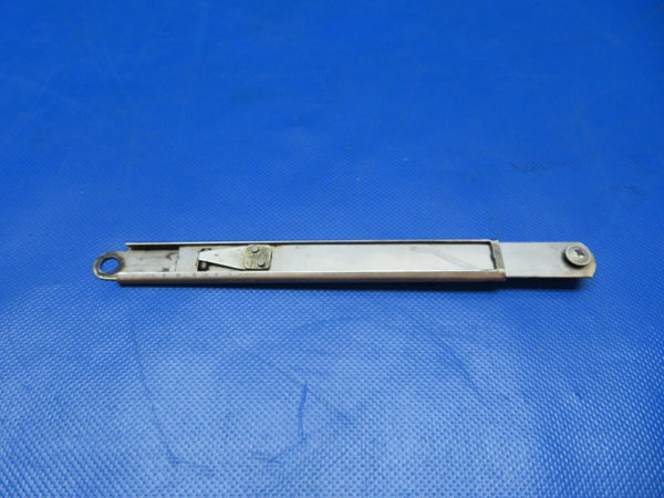 Cessna 401 / 401A Nacelle Baggage Door Step Assy P/N 5211183-1 (0124-226)