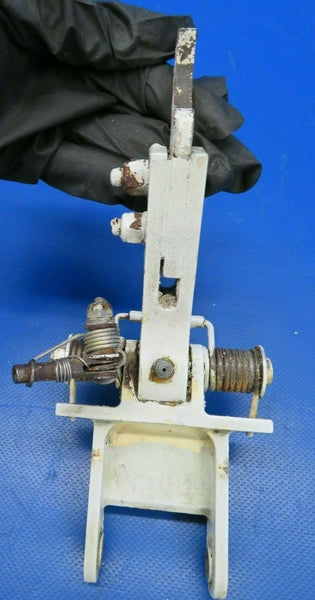 Beech Baron E-55 Up / Down Lock Main Gear RH 60-810092-20, 60-810083-2 (0120-80)