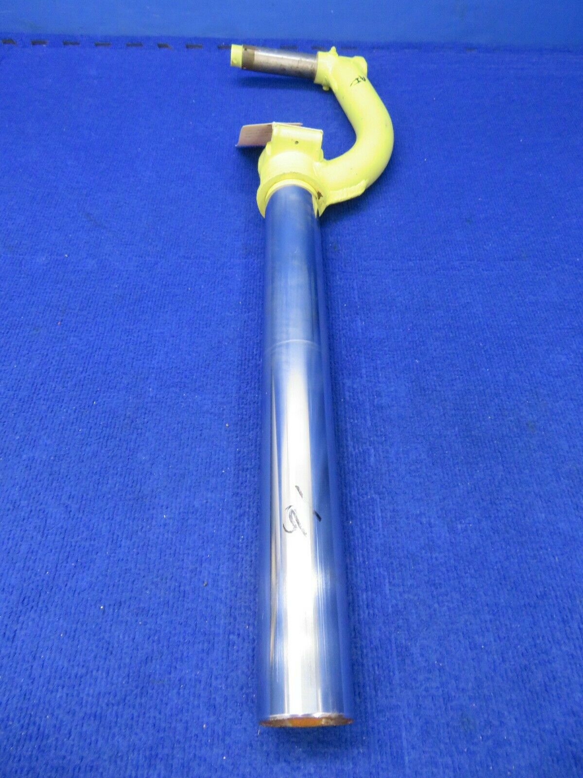 Beech Nose Gear P/N 50-820187-1, 50-820187-3 (0422-495)