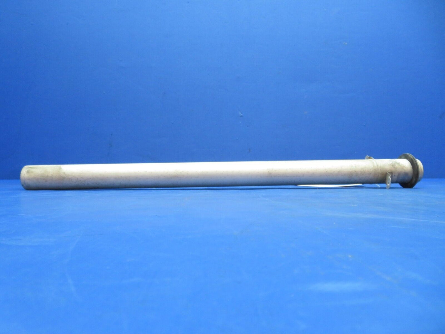 Cessna 182D / 182 LH Vent Tube Assy P/N 0413163-16 (0923-536)