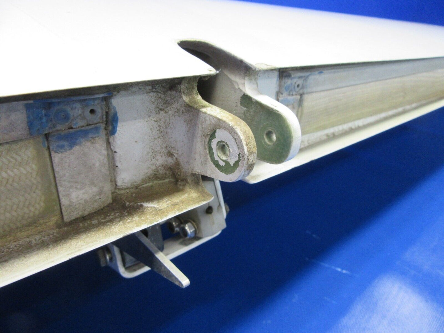 Diamond DA42 Horizontal Stabilizer P/N D60-5505-00-00 (0423-208)