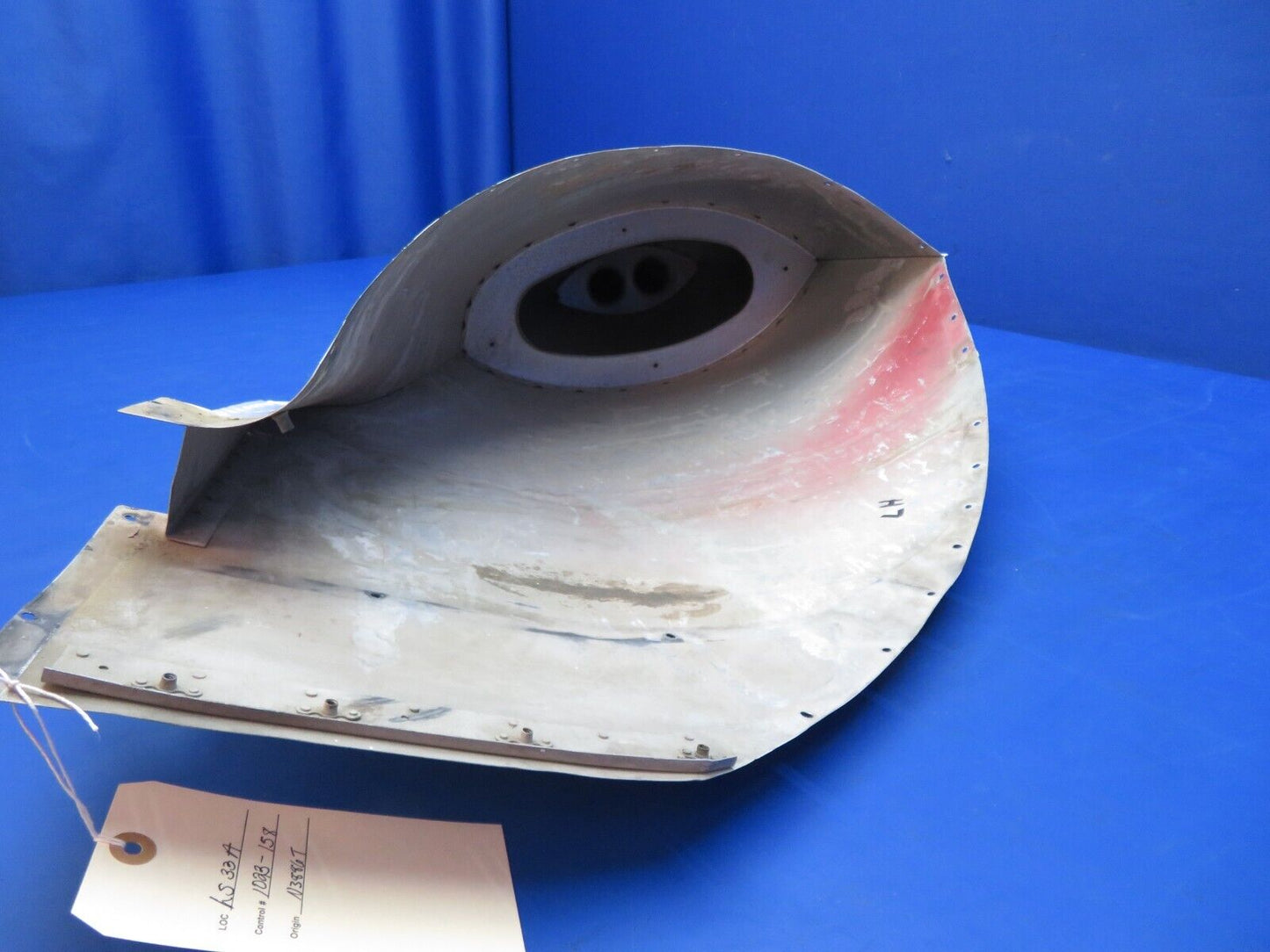 Cessna 310 / 310I LH Fuel Tank Tail Cap Assy P/N 0823412-15 (1023-158)