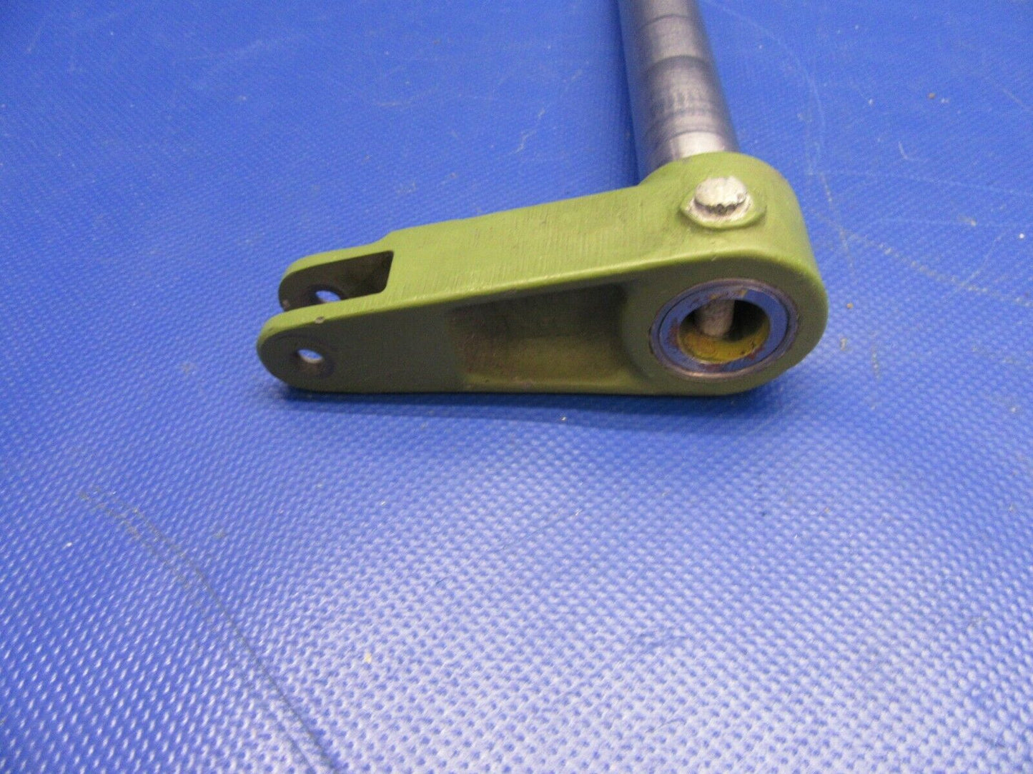 Beech 95-B55 Baron Nose Steering Arm w/ Shaft P/N 35-825054-5 (0721-329)