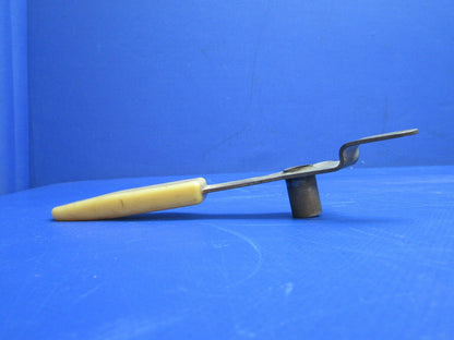 Beech C-35 Parking Brake Handle P/N 35-324037 (1023-855)