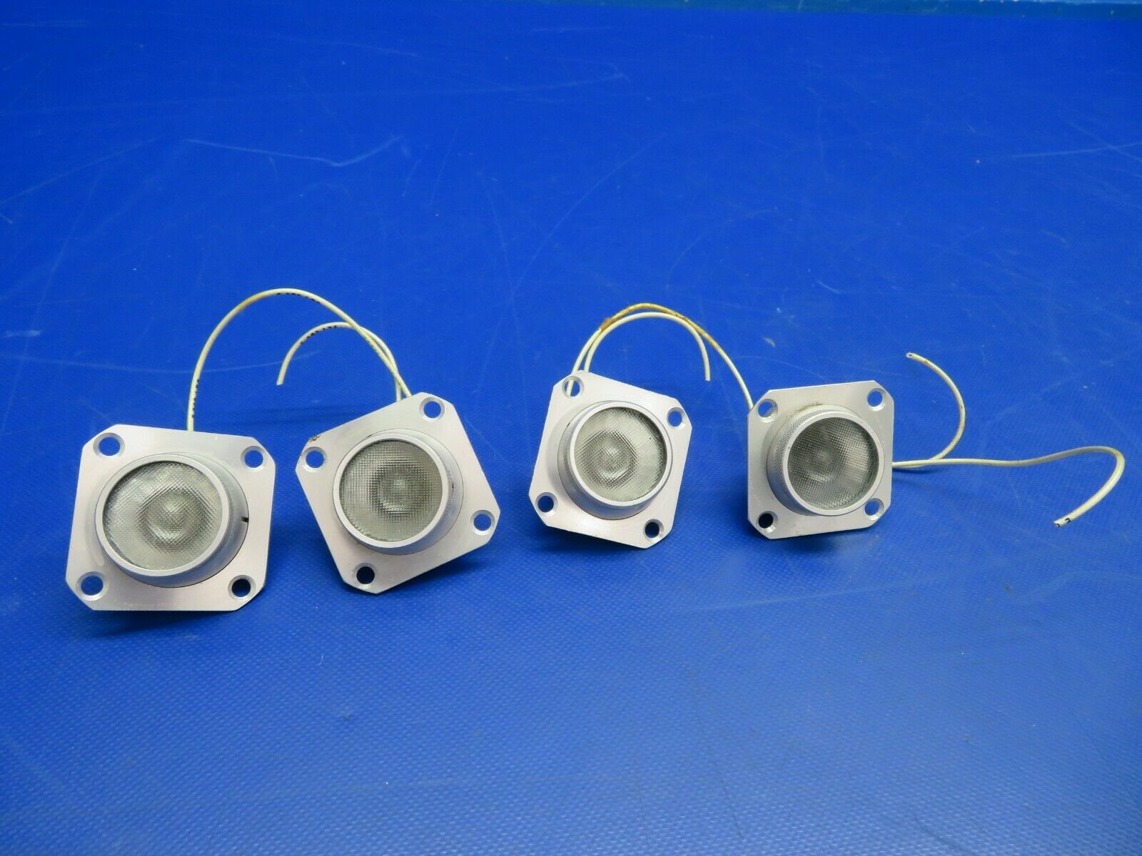 Cessna 310P Wemac Swivel Cabin Lights LOT OF 4 (0620-646)