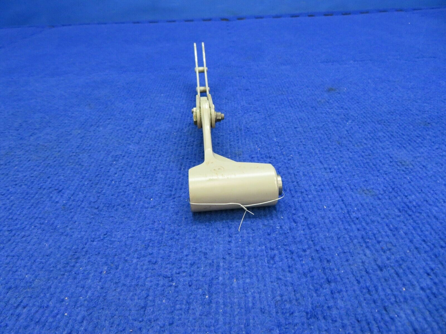 Cessna 310 / 310R Rocker Arm Bellcrank LH w/ Link P/N 0841104-3 (0422-368)