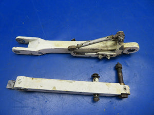 Cessna 310P LH Main Landing Gear Brace Assy P/N 5041000-47 (0620-799)