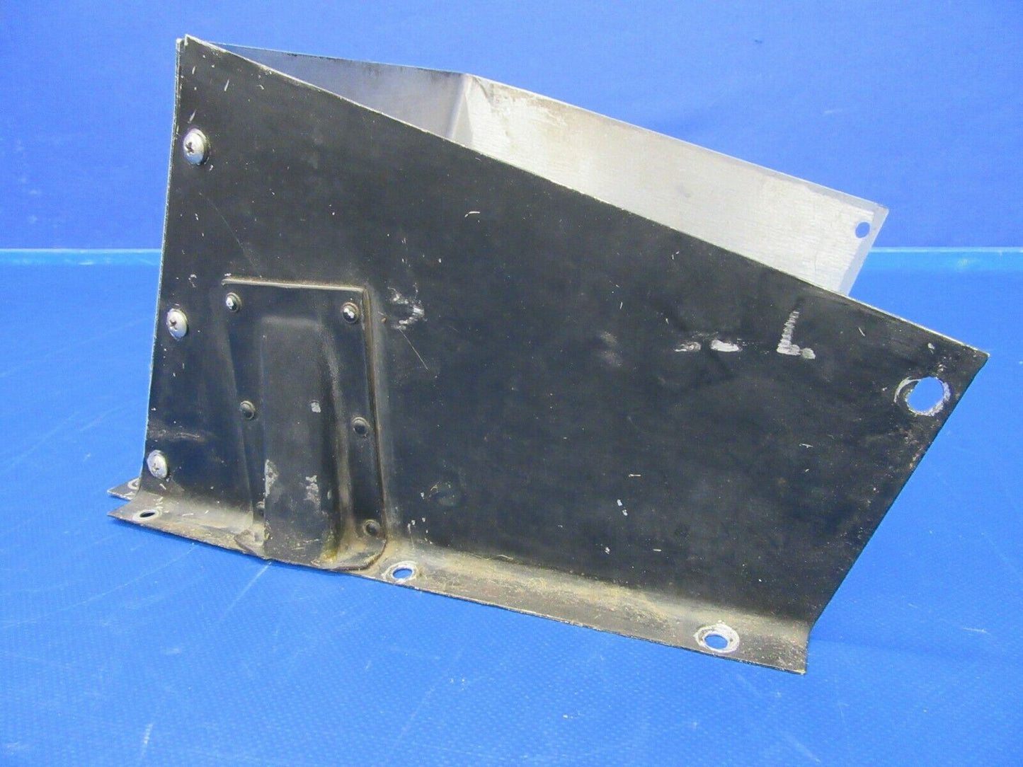 Beech 95-B55 Baron Control Console Box Assembly P/N 95-324006-606 (0220-283)