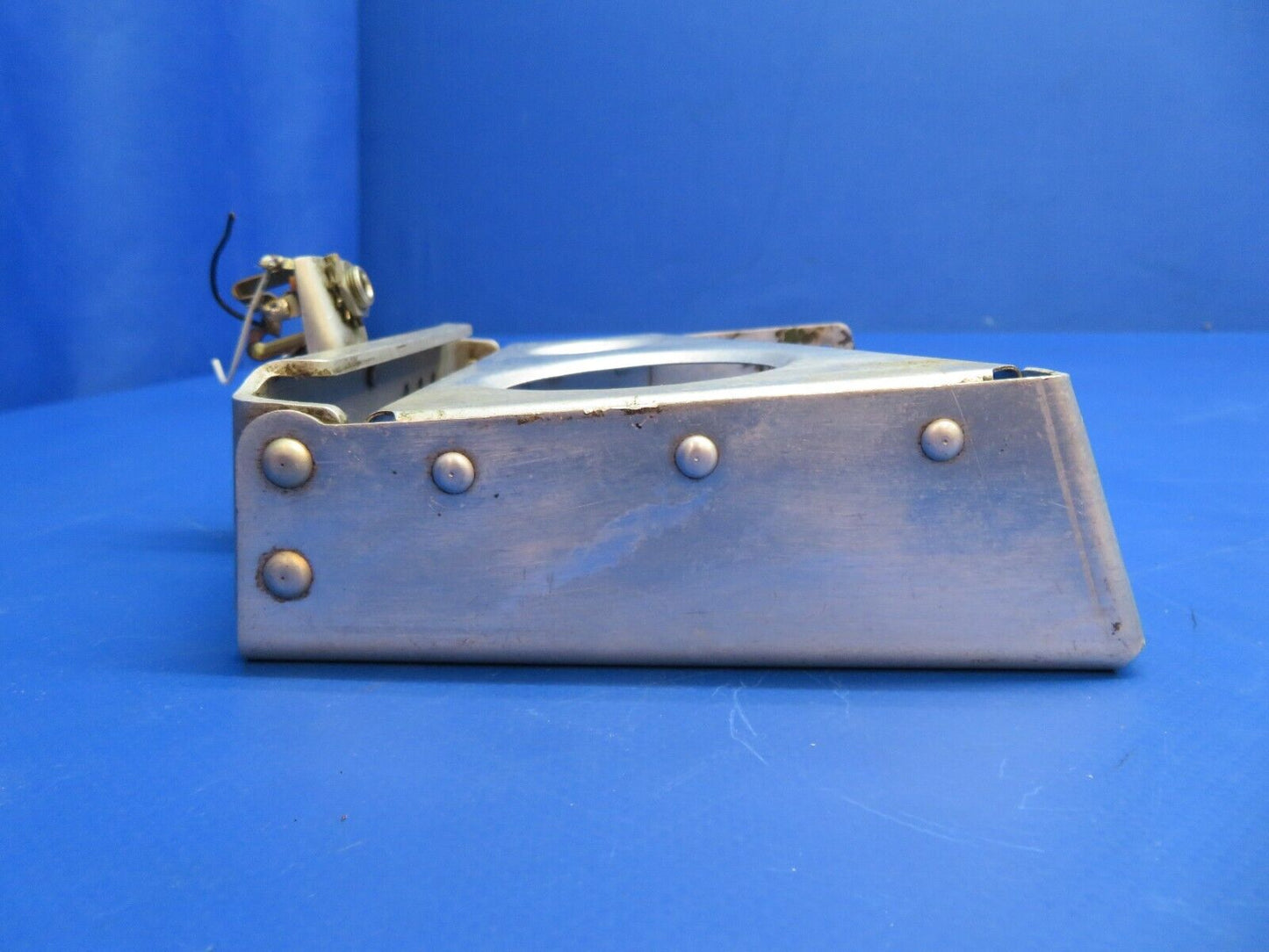 Piper PA-28R-200 Arrow Support Assy Engine Control P/N 67206-02 (1022-702)