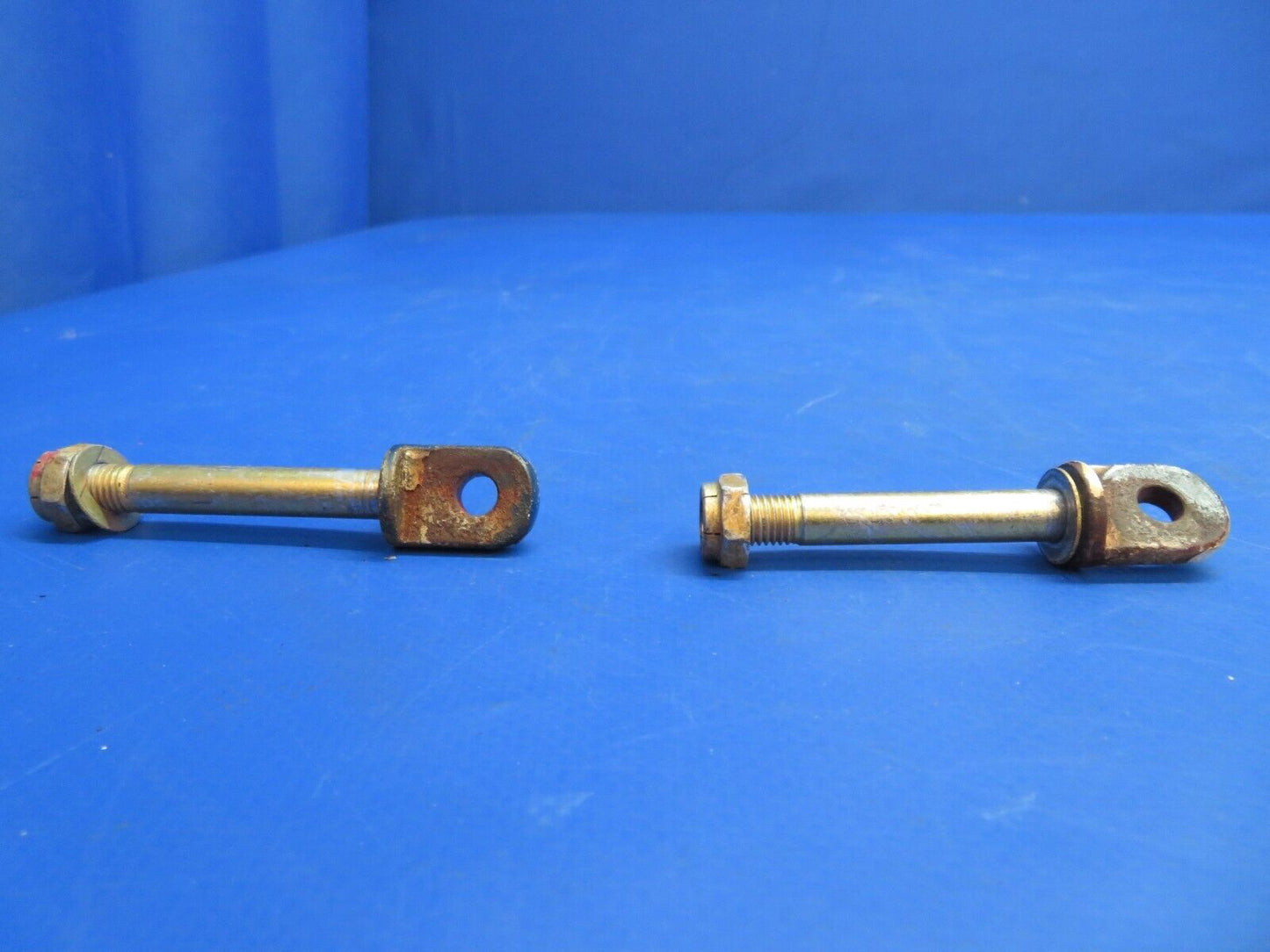 Piper PA-34-200T Pin AFT Cargo Door Latch & Strike Plate P/N 63293-02 (0323-557)