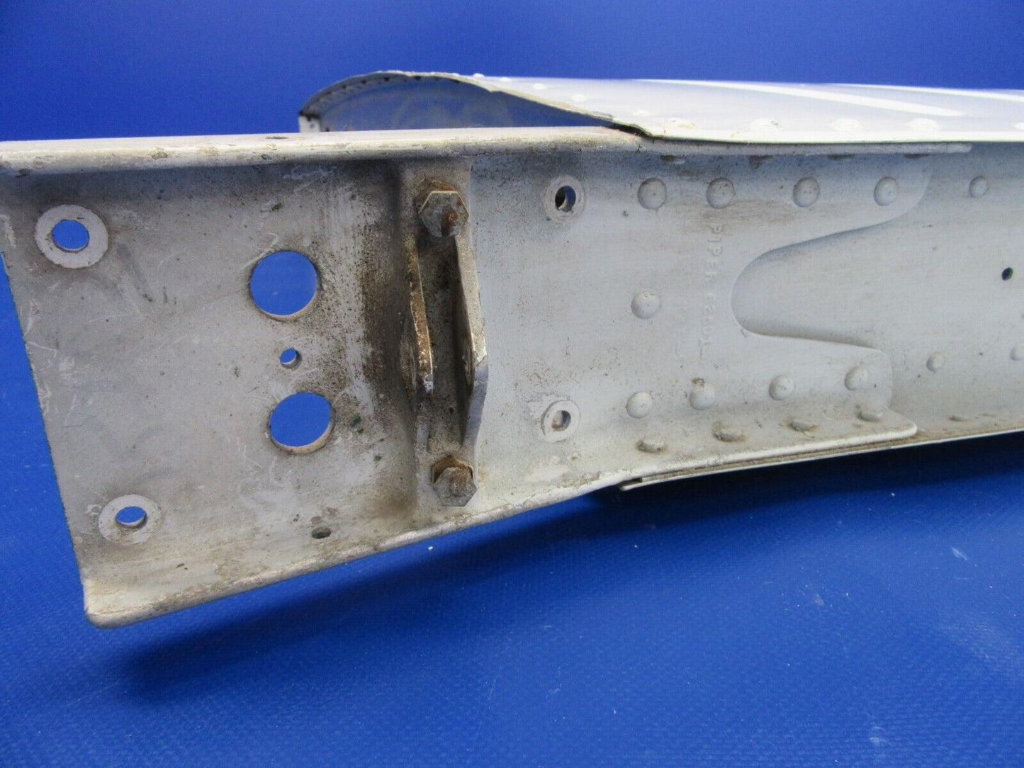 Piper PA-28 Vertical Fin / Stabilizer P/N 66975-00 (0623-08)