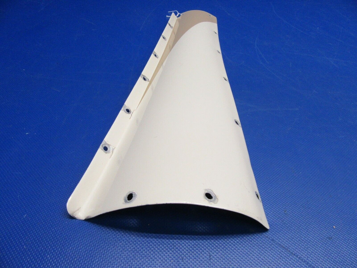 Cessna 182 LH Horizontal Stabilizer Fairing P/N 0732615-1 (1021-321)