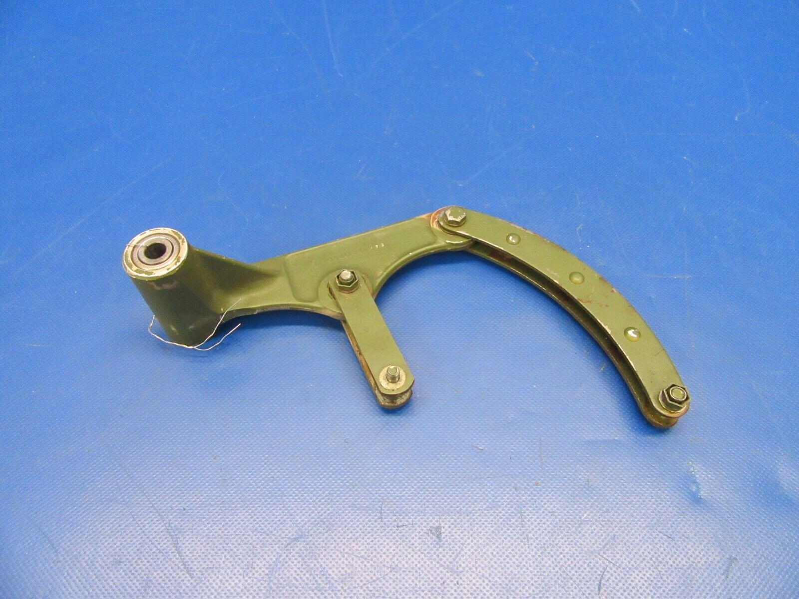 Cessna 310 / T310Q Bellcrank RH Rocker Arm & Link P/N 0841104-4 (0619-211)