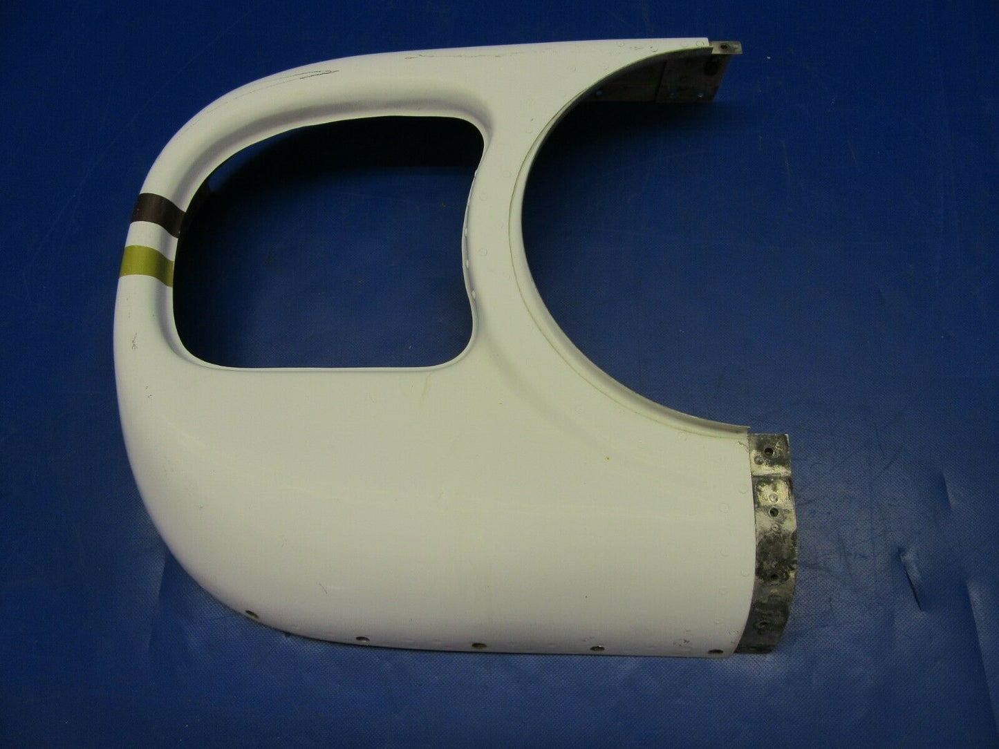 Cessna 310 LH Engine Cowl Nose Cap P/N 0851000-118 (0620-207)
