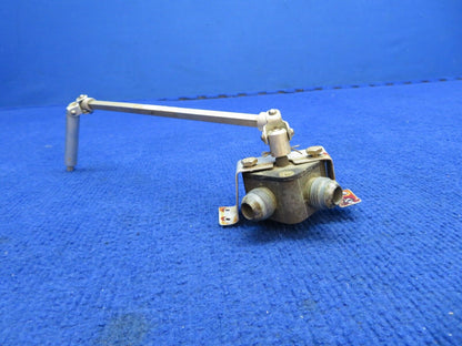 Cessna 172 Fuel Selector Valve P/N 9851067-4 CORE (0622-51)