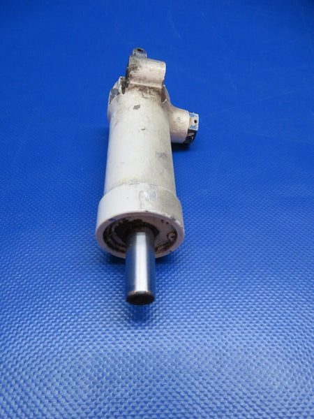 Cessna 401 / 401A Shimmy Dampener Assy P/N 0842400-20 (0124-136)