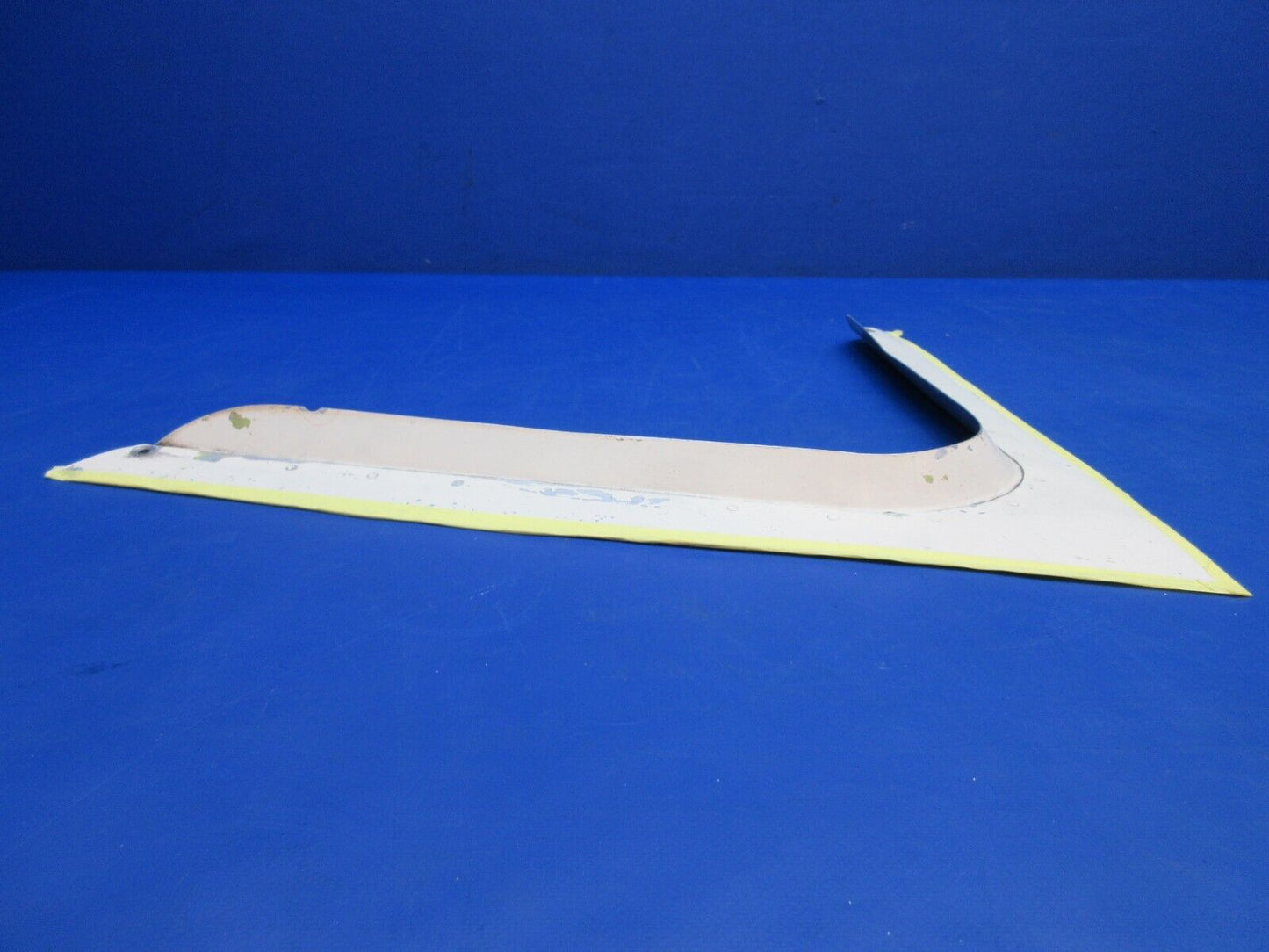 Piper PA-28-140 Bottom Cowl Fastener Cup And Channels P/N 65889-00 (1123-653)