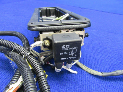 Cirrus SR-22 Battery #2 Enclosure w/ Relay P/N 14218-001, 14270-004 (0122-352)