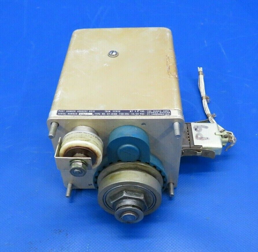 Beech Baron E-55 Bendix Trim Servo 12 / 28 V P/N 4000292-8510 (0120-173)