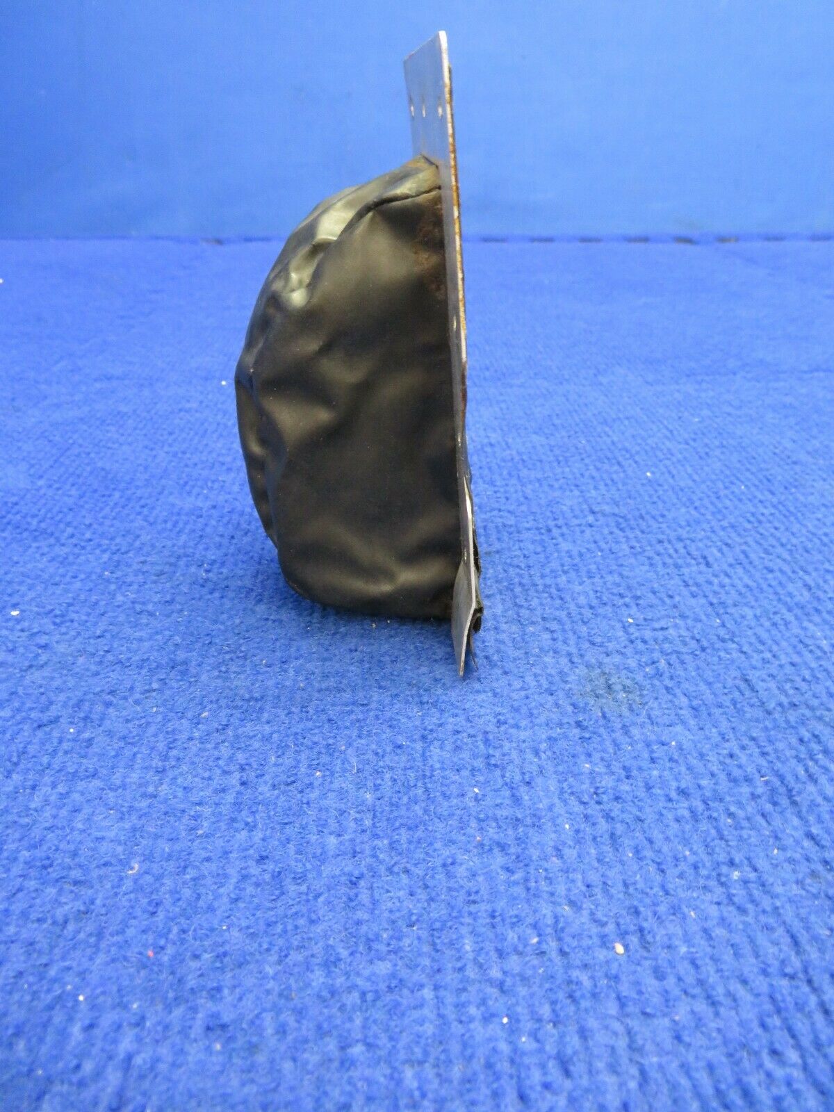 Cessna 310 / 310R Hinge Cover MLG LH or RH FWD or AFT P/N 0822001-3 (0422-360)