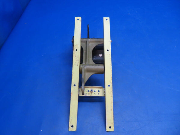 Piper Aerostar 602P Co-Pilot LH & RH Rudder Pedal Assy P/N 600039-01 (0123-701)