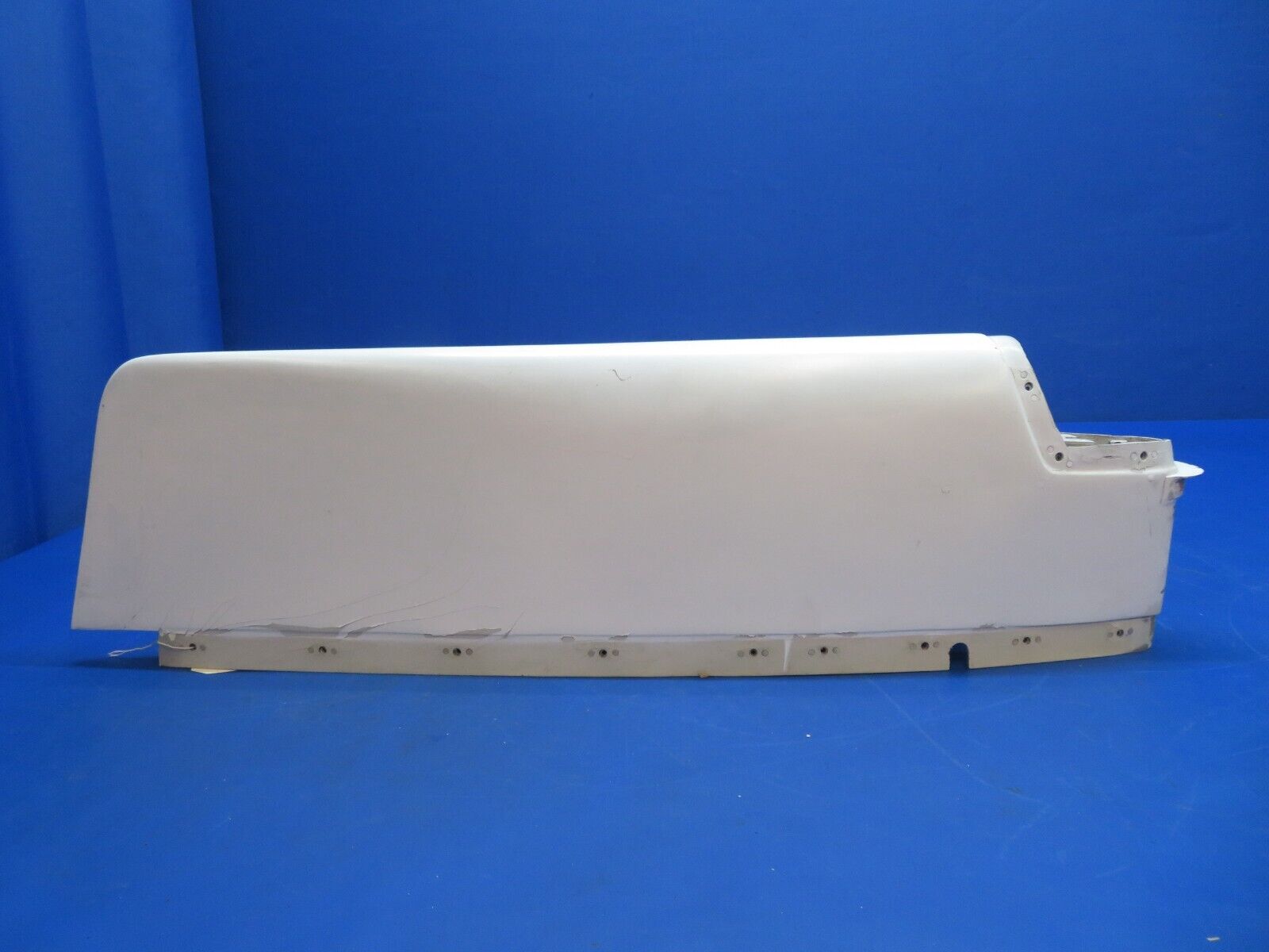 Piper Aerostar 602P RH Wing Tip Assy P/N 200102-02, 200102-002 (0123-817)