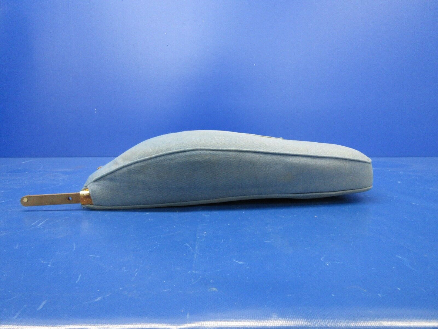 Cessna 210 Seat Back Assy Pilot P/N 1214113-4 (1223-622)