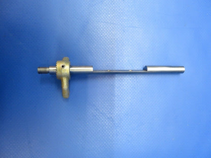 Avstar Carburetor Throttle Shaft P/N AV13-1521 NOS (0922-26)