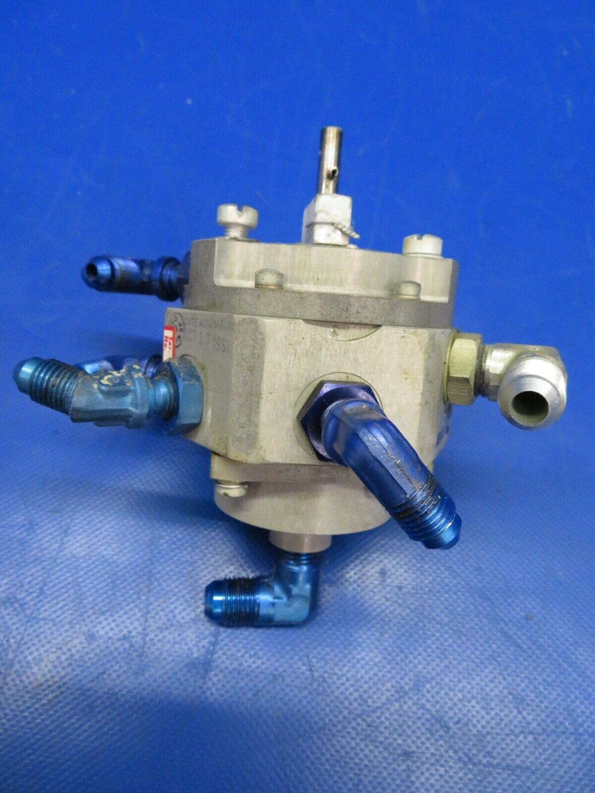 Beech Baron 95-A55 H & E ACFT Fuel Selector Valve LH HE 825-2 (0420-54)