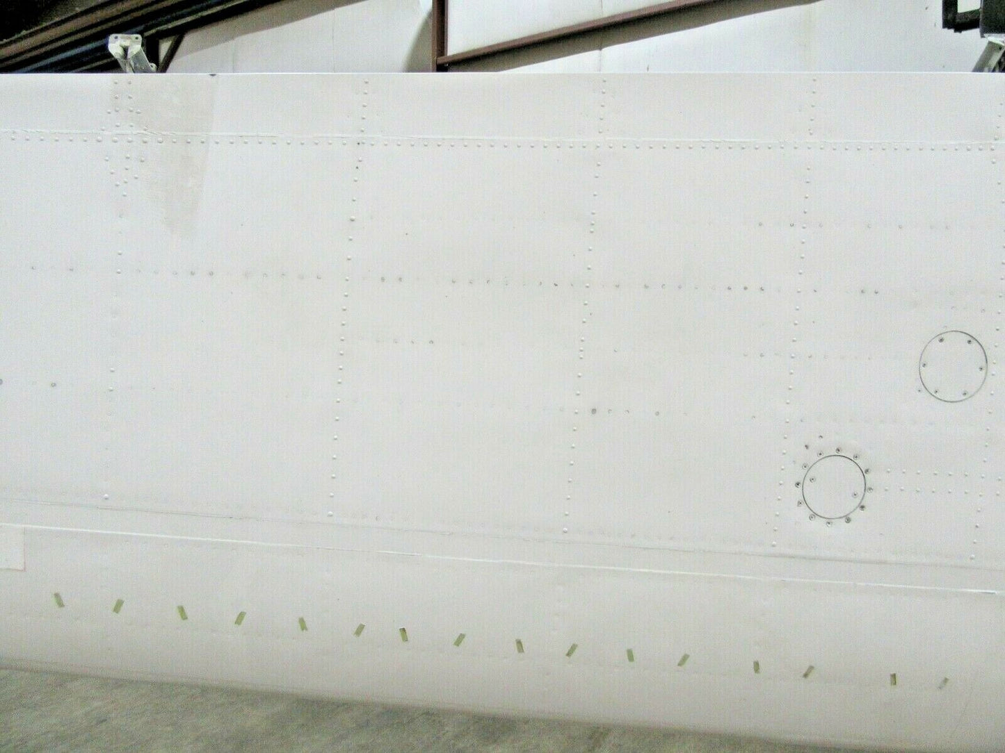 1974 Beech Baron E-55 Wing RH 96-110005-704 (1119-01)