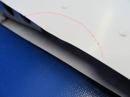 Cessna 401 RH Aileron Assy P/N 5024000-2 (1223-17)
