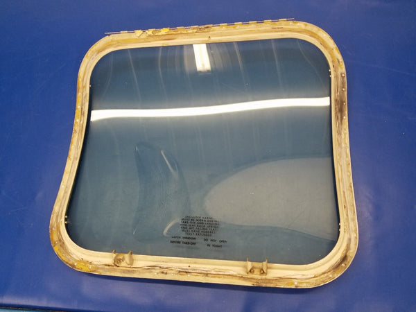 Beech Baron 58 Cabin Window - Green - STD - LH - P/N 002-430053-1 (0417-194)