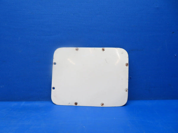 Early Cessna 310 / 310B Battery Box Cover Assy P/N 0822005-26 (1223-137)