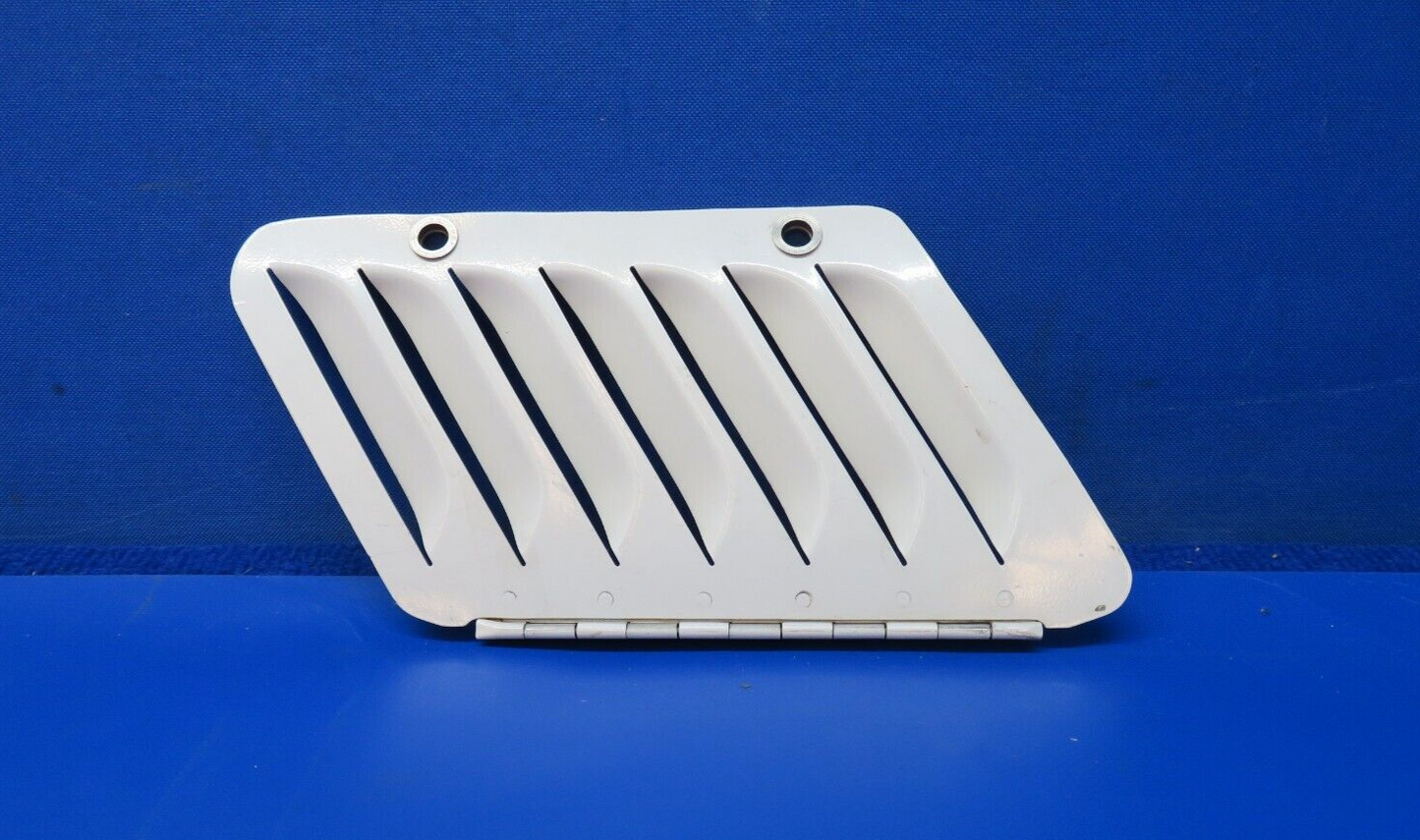 Piper PA-28-201T Dakota RH Cowl Door Assy P/N 35742-33 (1222-341)