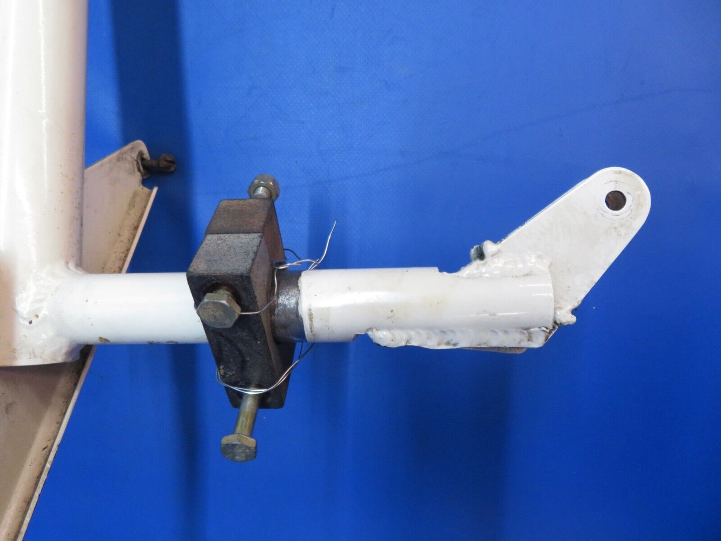 Aeronca Chief 11AC Control Column P/N 7-508 (0423-36)