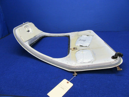 Piper PA-32-300 Cabin Door FWD NO KEY NO GLASS 68185-00, 68185-000 (1121-543)