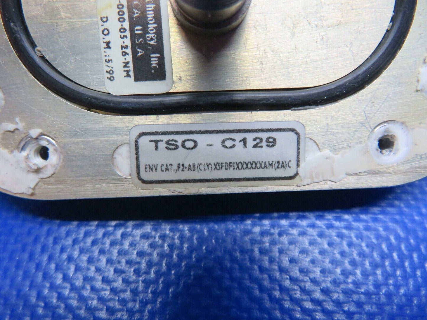 Aero Antenna Technology GPS Antenna P/N AT575-9 (0224-252)