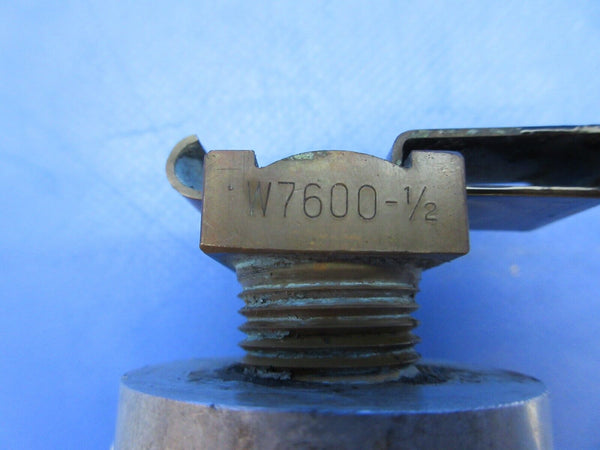 Stinson 108-1 Engine Oil Drain Block Assy P/N 108-6201013 (0823-202)