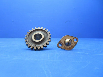 Continental E225-8 Accessory Drive Idler Gear & Shaft P/N 352014 (0723-688)