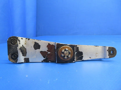 Piper PA-28R-201T Bellcrank Nose Wheel Steering P/N 76407-00 (1122-788)